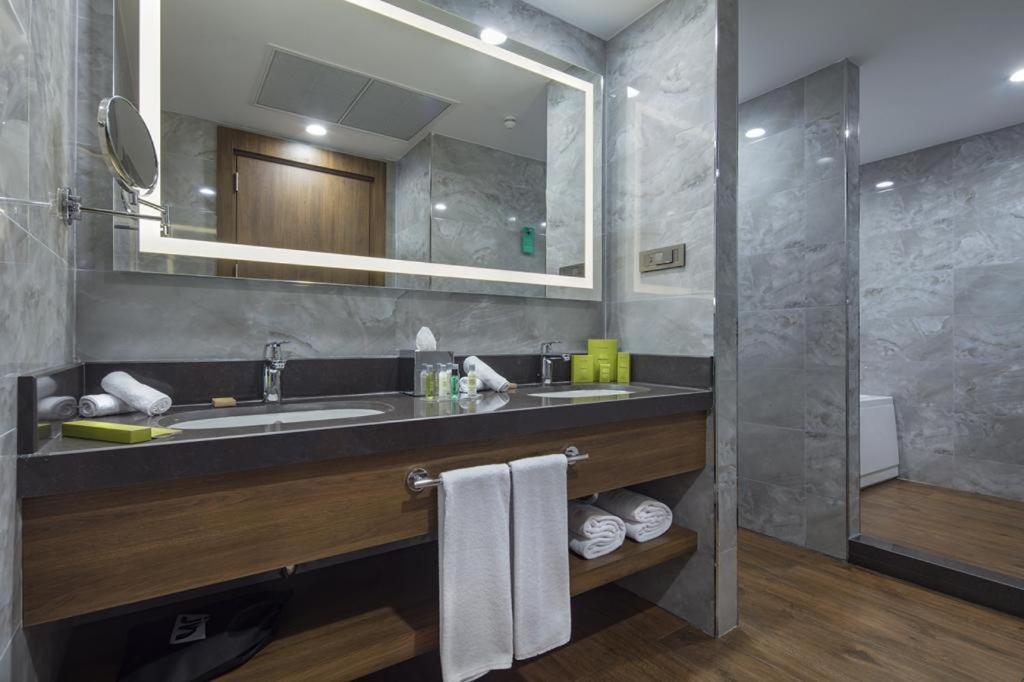Hilton Garden Inn Yalova Yalova  Eksteriør billede